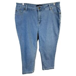 Denim 24/7 Roamans Plus Size 14W Denim Capris Light Blue Jeans Mid Rise Crop 662